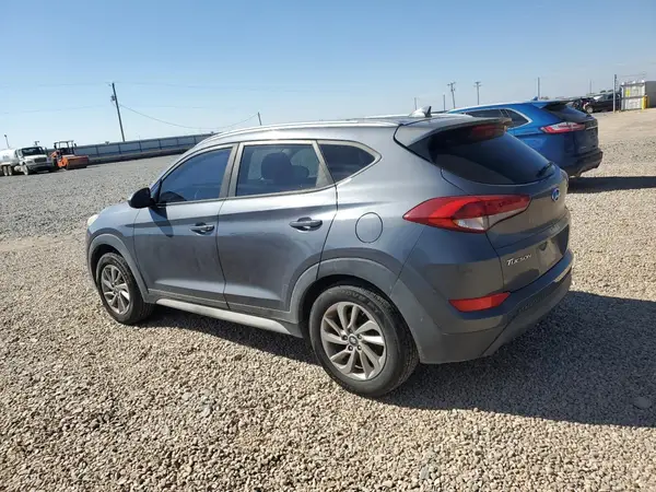 KM8J33A48JU641630 2018 HYUNDAI TUCSON - Image 2