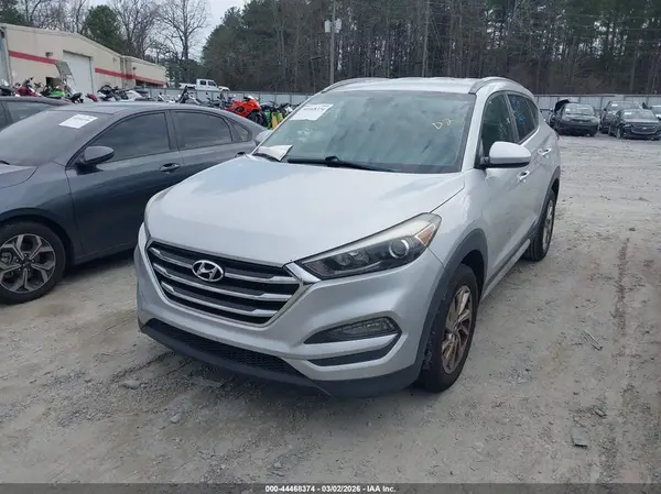 KM8J33A48JU643118 2018 HYUNDAI TUCSON - Image 2