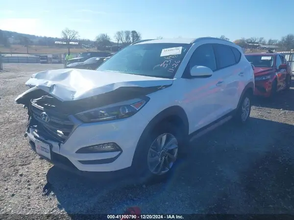 KM8J33A48JU653311 2018 HYUNDAI TUCSON - Image 2