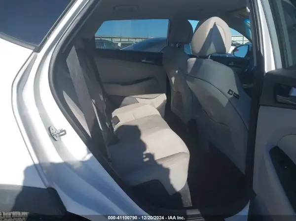 KM8J33A48JU653311 2018 HYUNDAI TUCSON - Image 8