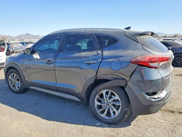 KM8J33A48JU667757 2018 HYUNDAI TUCSON - Image 2