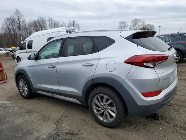 KM8J33A48JU669539 2018 HYUNDAI TUCSON - Image 2