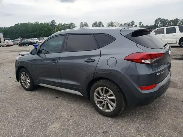 KM8J33A48JU679794 2018 HYUNDAI TUCSON - Image 2