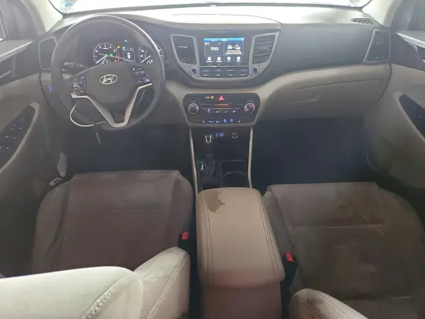 KM8J33A48JU682081 2018 HYUNDAI TUCSON - Image 8