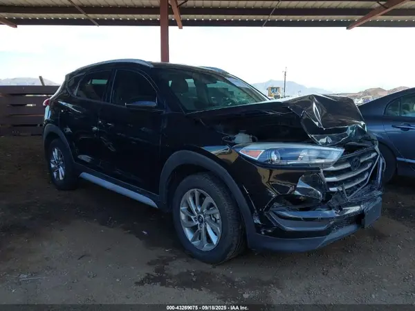 KM8J33A48JU682212 2018 HYUNDAI TUCSON - Image 1