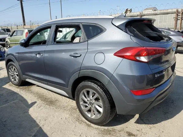 KM8J33A48JU684090 2018 HYUNDAI TUCSON - Image 2
