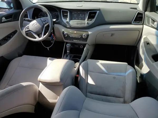 KM8J33A48JU684090 2018 HYUNDAI TUCSON - Image 8