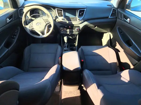 KM8J33A48JU689855 2018 HYUNDAI TUCSON - Image 8