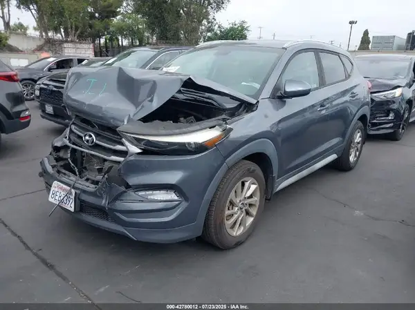 KM8J33A48JU696711 2018 HYUNDAI TUCSON - Image 2