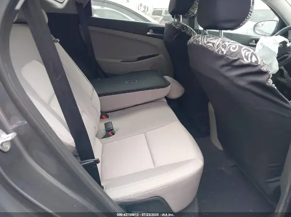 KM8J33A48JU696711 2018 HYUNDAI TUCSON - Image 8