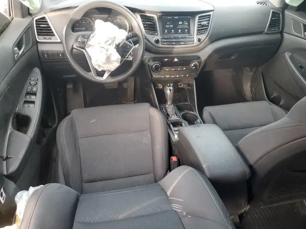 KM8J33A48JU705858 2018 HYUNDAI TUCSON - Image 8