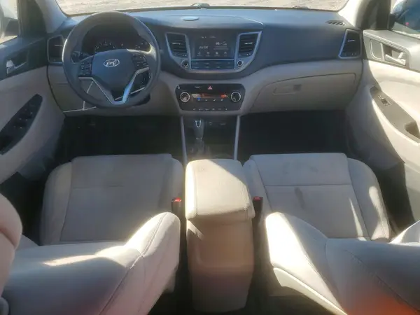 KM8J33A48JU710381 2018 HYUNDAI TUCSON - Image 8