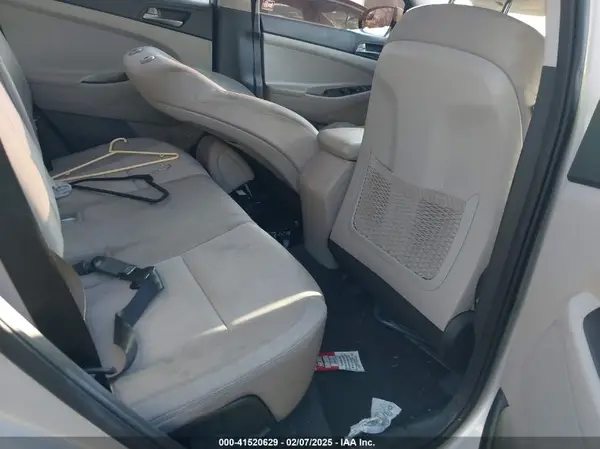 KM8J33A48JU710915 2018 HYUNDAI TUCSON - Image 8