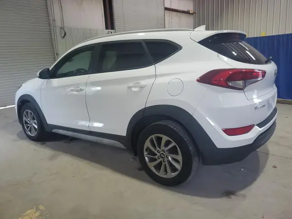 KM8J33A48JU712504 2018 HYUNDAI TUCSON - Image 2
