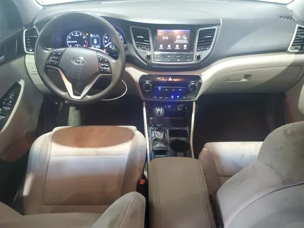KM8J33A48JU712504 2018 HYUNDAI TUCSON - Image 8
