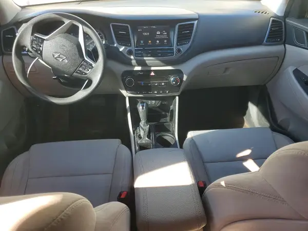 KM8J33A48JU713586 2018 HYUNDAI TUCSON - Image 8