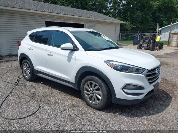 KM8J33A48JU722983 2018 HYUNDAI TUCSON - Image 1