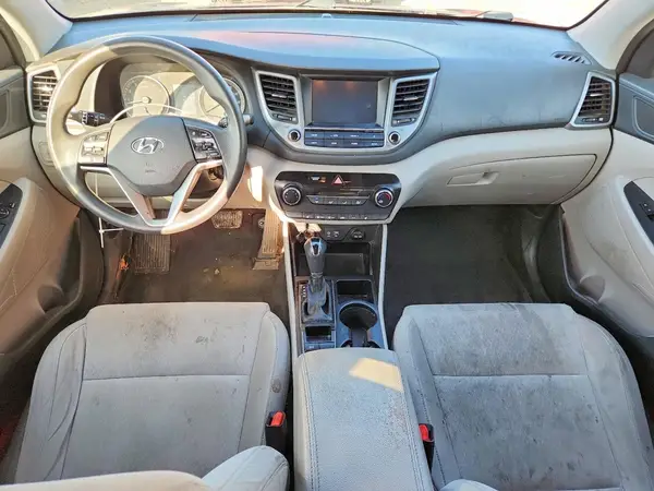 KM8J33A48JU726922 2018 HYUNDAI TUCSON - Image 8