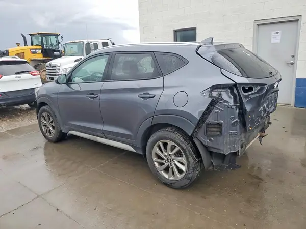 KM8J33A48JU735460 2018 HYUNDAI TUCSON - Image 2