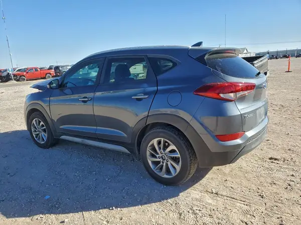 KM8J33A48JU749620 2018 HYUNDAI TUCSON - Image 2