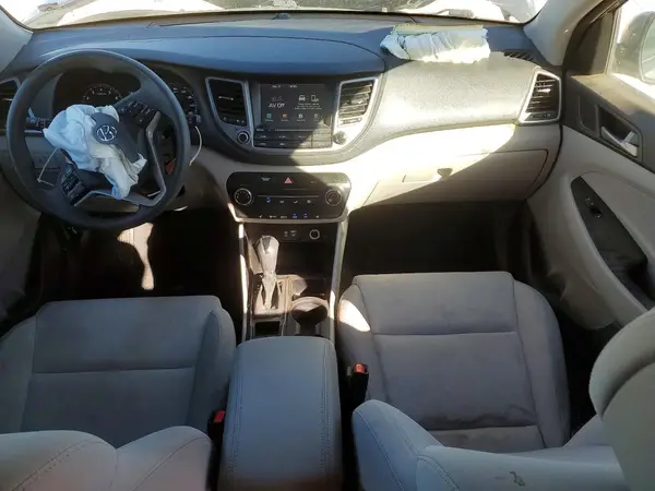 KM8J33A48JU749620 2018 HYUNDAI TUCSON - Image 8