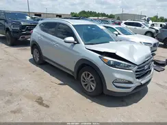 KM8J33A48JU765879 2018 HYUNDAI TUCSON