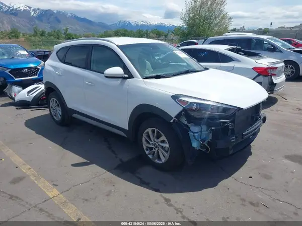 KM8J33A48JU766322 2018 HYUNDAI TUCSON - Image 1