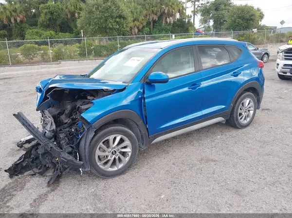 KM8J33A48JU775568 2018 HYUNDAI TUCSON - Image 2