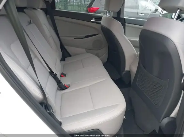 KM8J33A48KU066009 2019 HYUNDAI TUCSON - Image 8