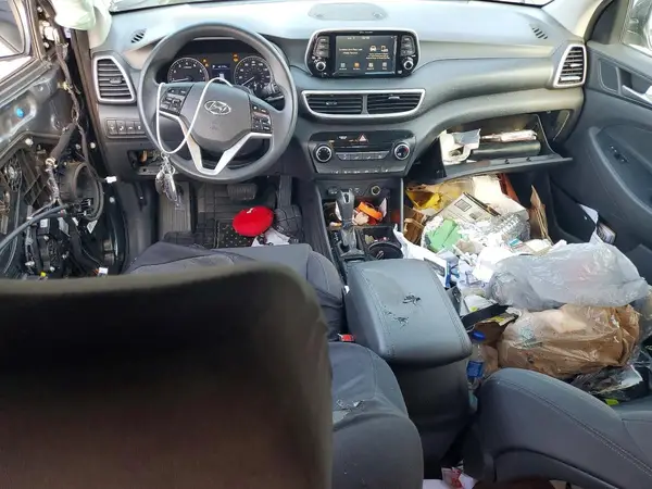 KM8J33A48KU078340 2019 HYUNDAI TUCSON - Image 8