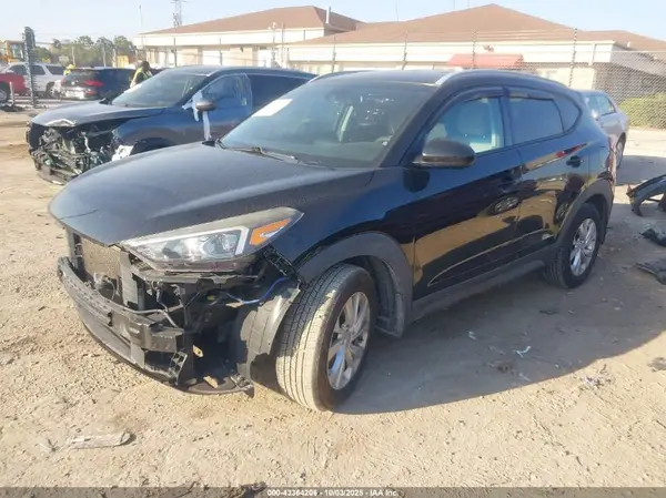 KM8J33A48KU925616 2019 HYUNDAI TUCSON - Image 2