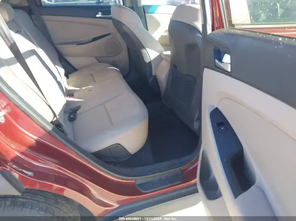 KM8J33A48KU965260 2019 HYUNDAI TUCSON - Image 8