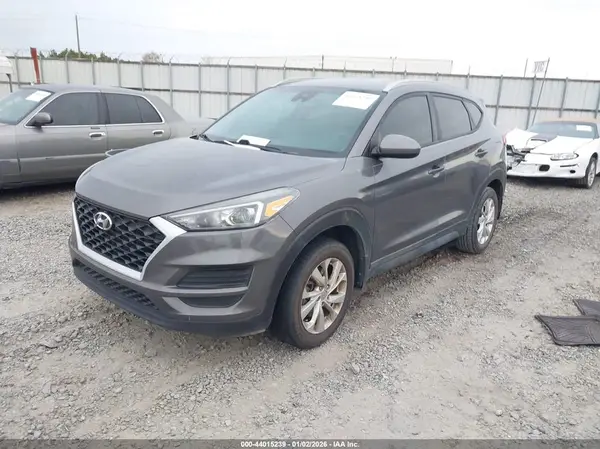 KM8J33A48LU126050 2020 HYUNDAI TUCSON - Image 2