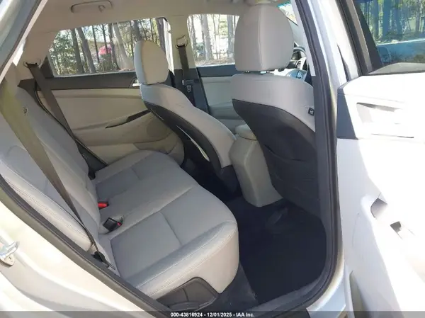 KM8J33A48LU135234 2020 HYUNDAI TUCSON - Image 8