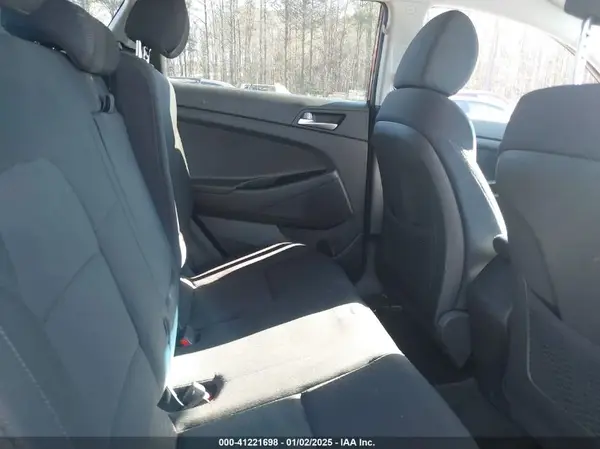 KM8J33A48LU195062 2020 HYUNDAI TUCSON - Image 8