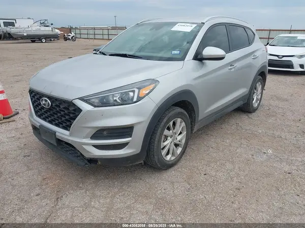 KM8J33A48LU272688 2020 HYUNDAI TUCSON - Image 2