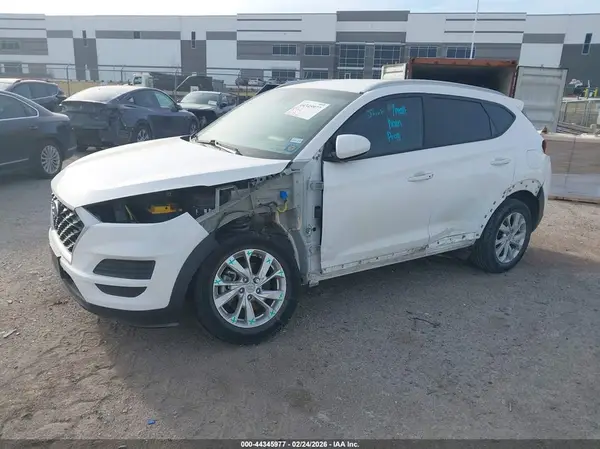KM8J33A48MU322118 2021 HYUNDAI TUCSON - Image 2