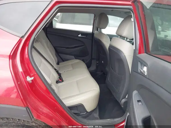 KM8J33A48MU330249 2021 HYUNDAI TUCSON - Image 8