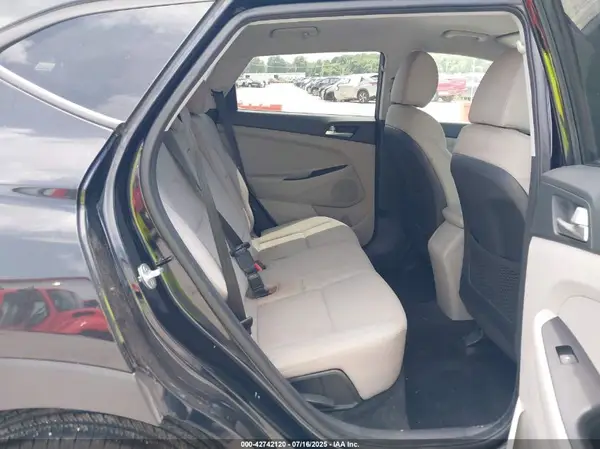 KM8J33A48MU353272 2021 HYUNDAI TUCSON - Image 8