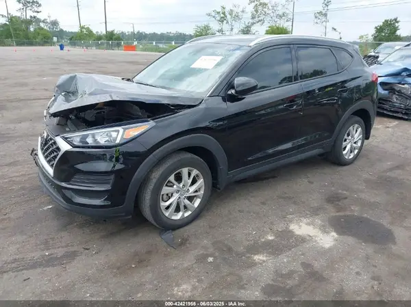KM8J33A48MU384943 2021 HYUNDAI TUCSON - Image 2