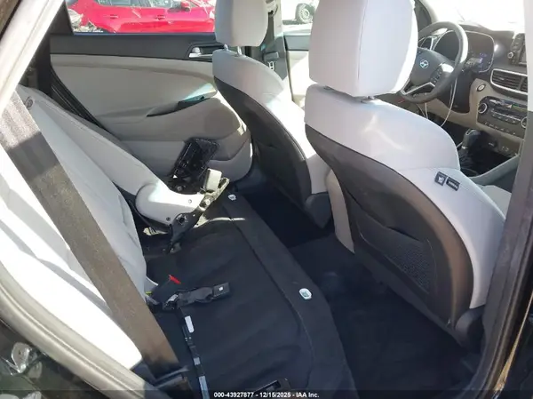 KM8J33A48MU391049 2021 HYUNDAI TUCSON - Image 8