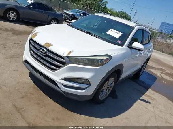 KM8J33A49GU066110 2016 HYUNDAI TUCSON - Image 2