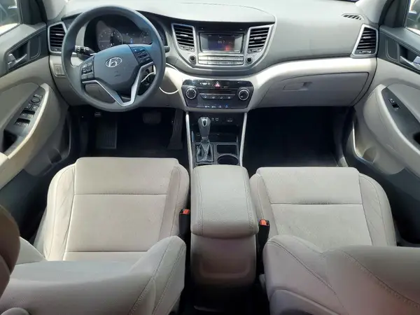KM8J33A49GU076216 2016 HYUNDAI TUCSON - Image 8