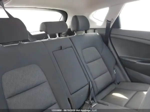 KM8J33A49GU091752 2016 HYUNDAI TUCSON - Image 8