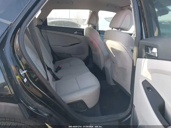 KM8J33A49GU094067 2016 HYUNDAI TUCSON - Image 8