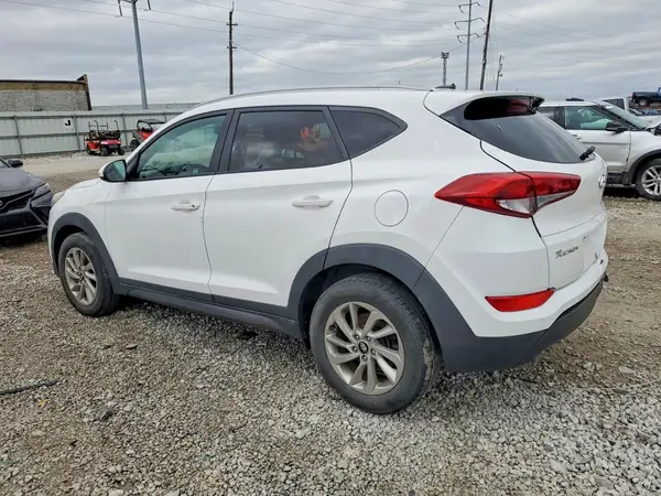 KM8J33A49GU114656 2016 HYUNDAI TUCSON - Image 2