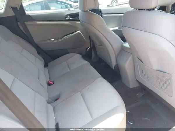 KM8J33A49GU116665 2016 HYUNDAI TUCSON - Image 8