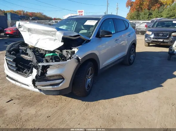 KM8J33A49GU116827 2016 HYUNDAI TUCSON - Image 2