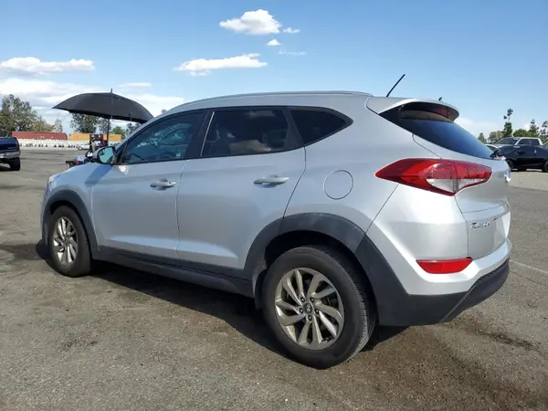 KM8J33A49GU133272 2016 HYUNDAI TUCSON - Image 2