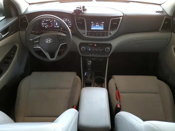 KM8J33A49GU135278 2016 HYUNDAI TUCSON - Image 8